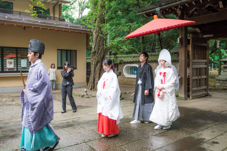 港区赤坂　氷川神社にて結婚式撮影　千葉県浦安市イクスピアリ内カフェカイラにて披露宴